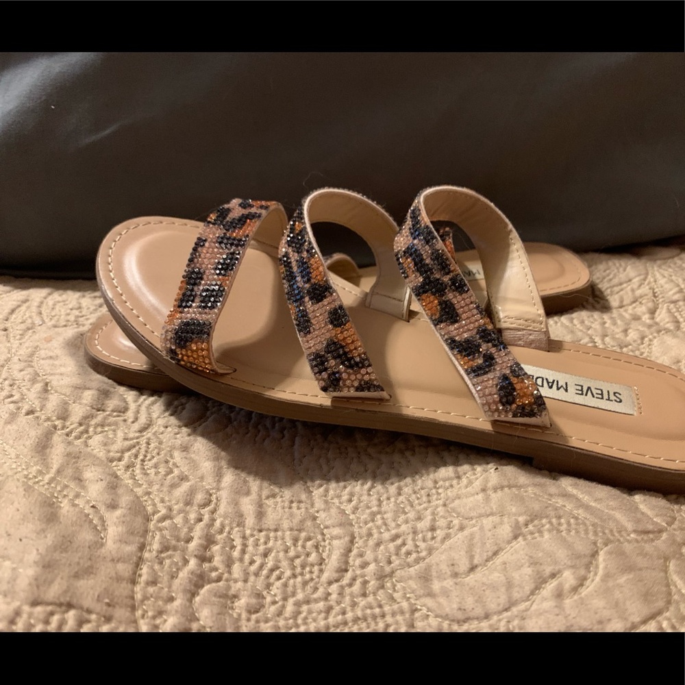 Steve Madden leopard print sandals